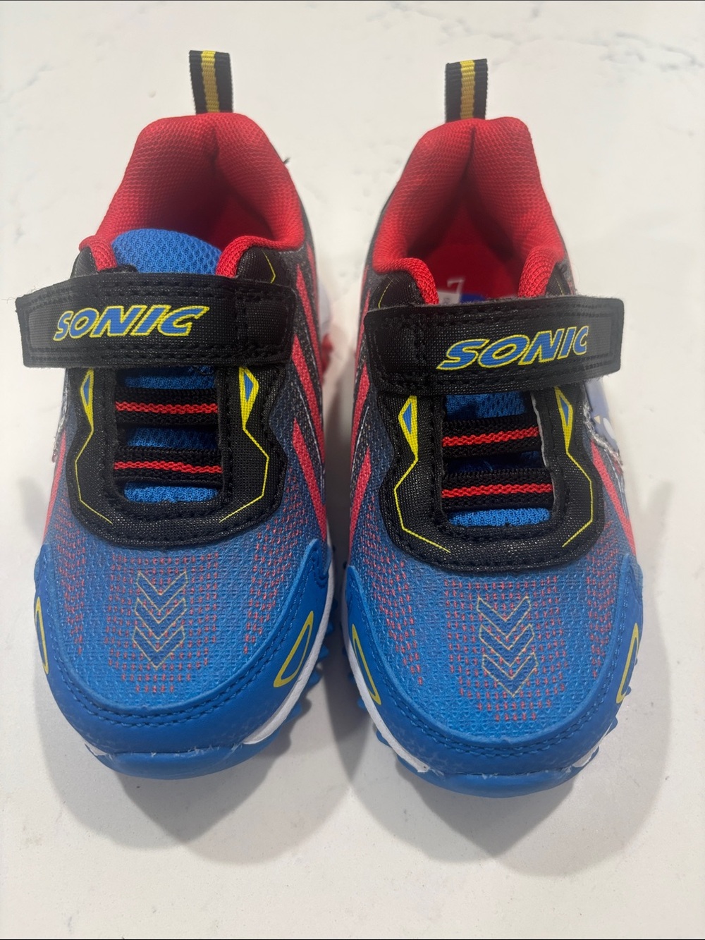 Kids' Sonic Blue and Red Athletic Sneakers Sz 7